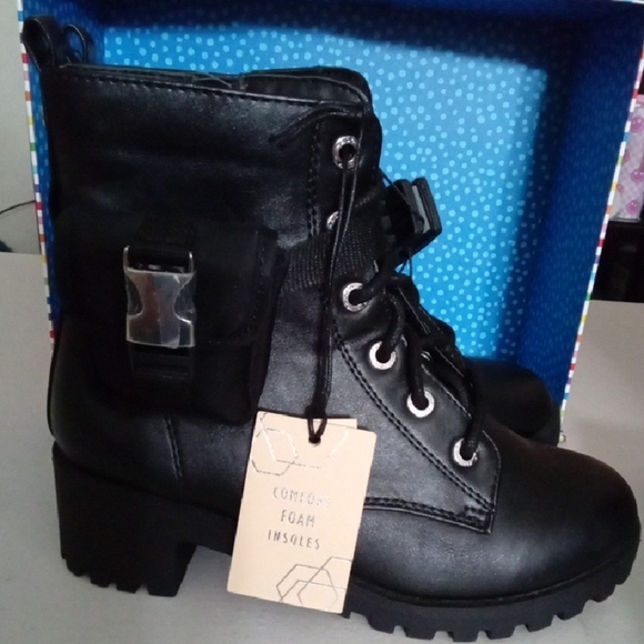 Black Kids Boots - Picture 2 of 7